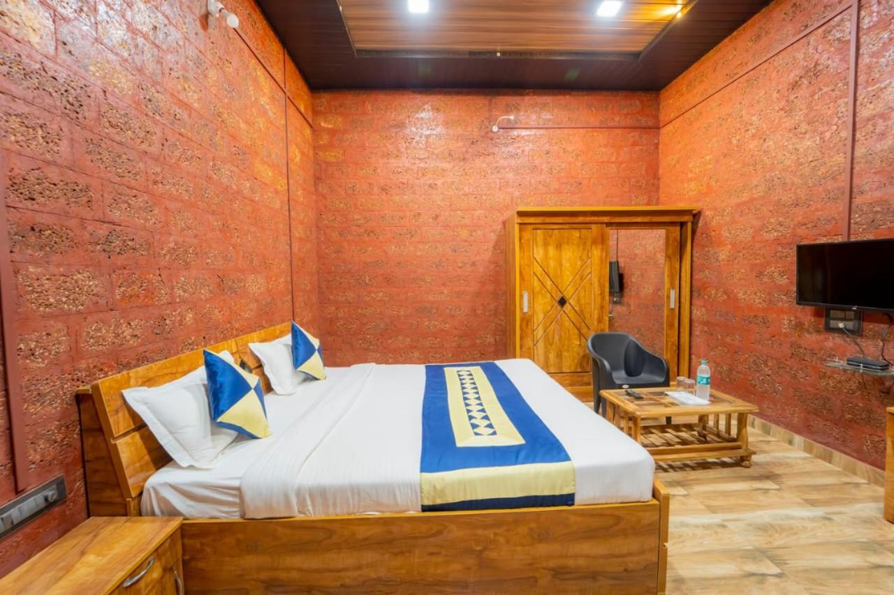 Stone Casa By Vgh 4Bhk Villa With Swimming Pool ماهاباليشوار المظهر الخارجي الصورة