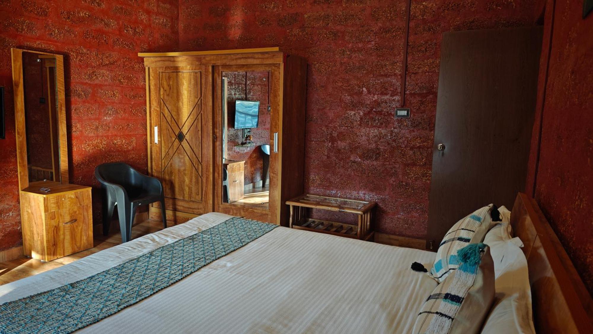 Stone Casa By Vgh 4Bhk Villa With Swimming Pool ماهاباليشوار المظهر الخارجي الصورة